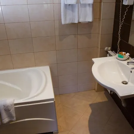 Kleptuza 4*