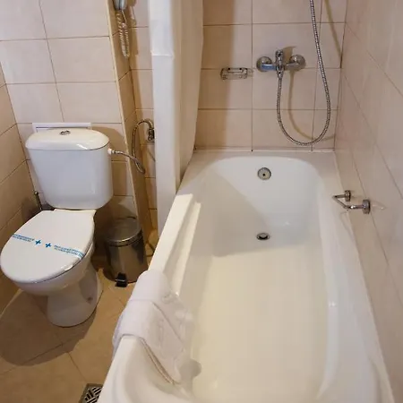 клептуза 4*