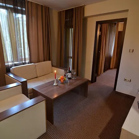 Хотел клептуза 4*